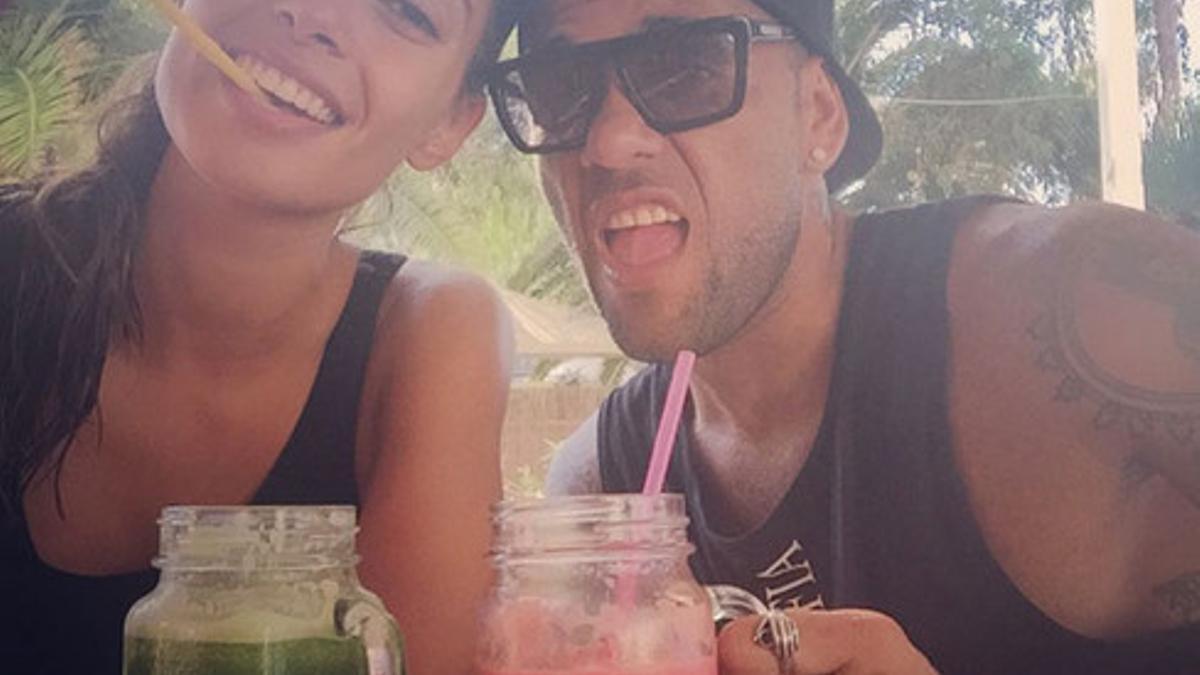 Dani Alves y su pareja, Joana Sanz