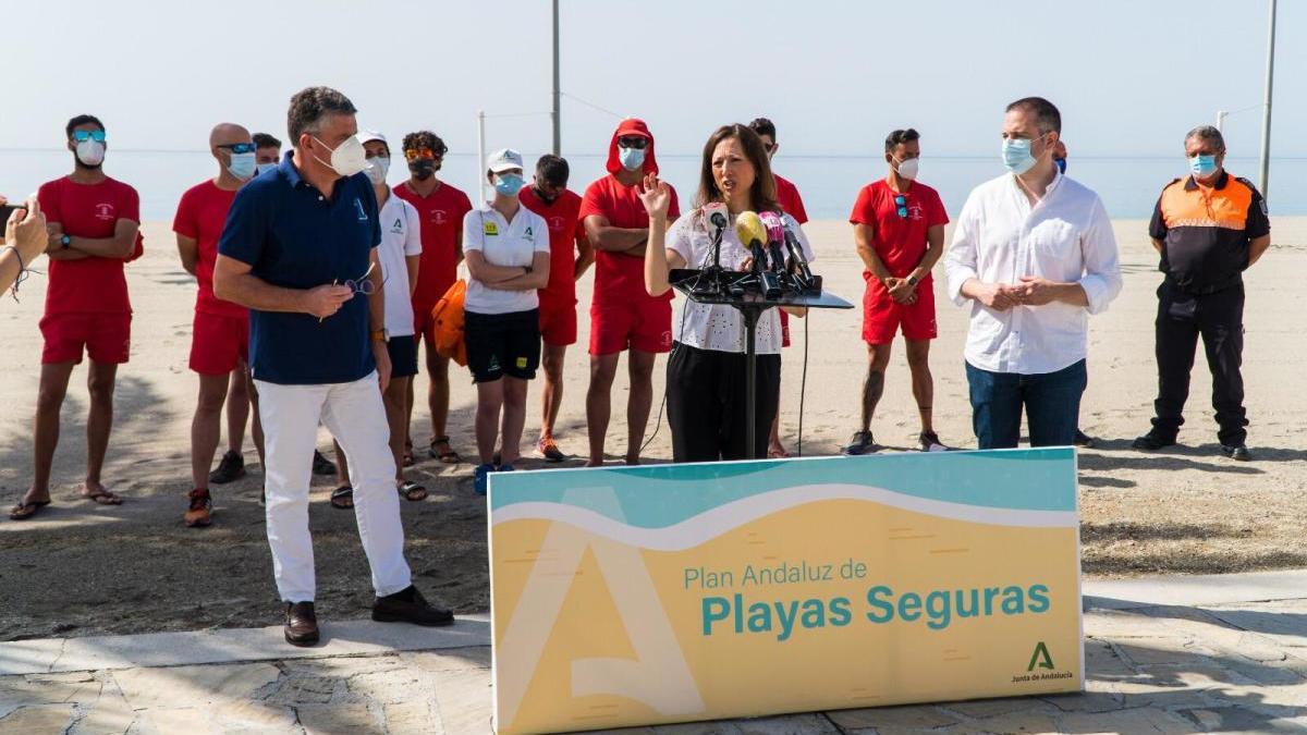 Presentación del material para las playas de Nerja.