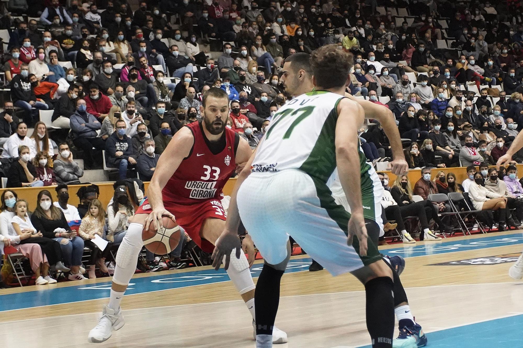 Marc Gasol impacta en el retorn a Girona davant 3.500 aficionats (89-47)