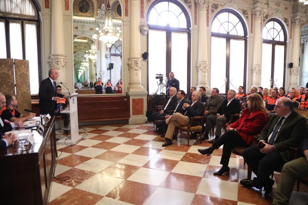 Reconomiento a los voluntarios de Protección Civil.