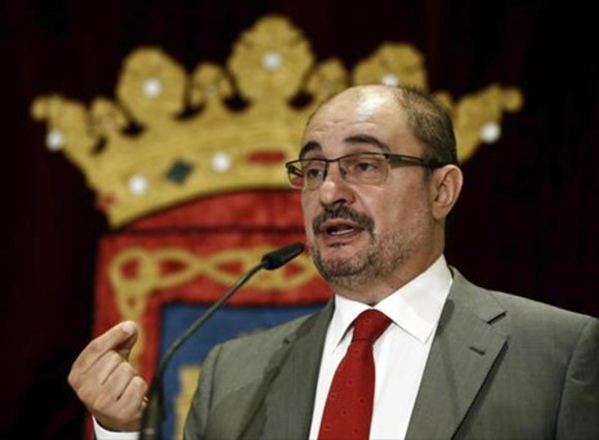 Javier Lambán (PSOE) presideix Aragó al pactar amb Podem i CHA.