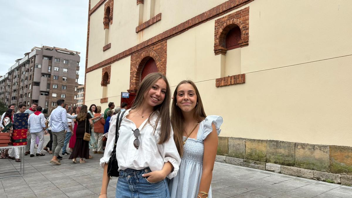 El ambiente en El Bibio la tarde de Roca Rey, en imágenes El ambiente en El Bibio la tarde de Roca Rey, en imágenes