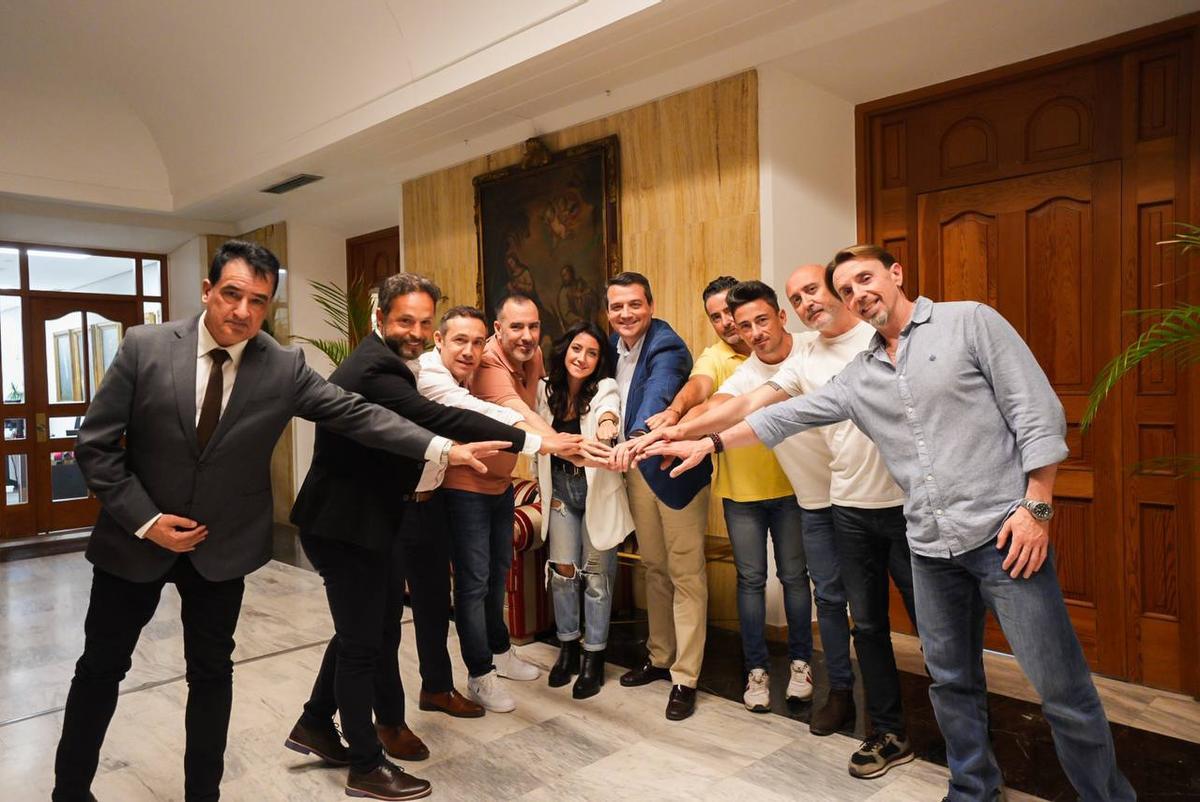 Representantes de Recursos Humanos y sindicatos de la Policía Local de Córdoba tras el acuerdo.