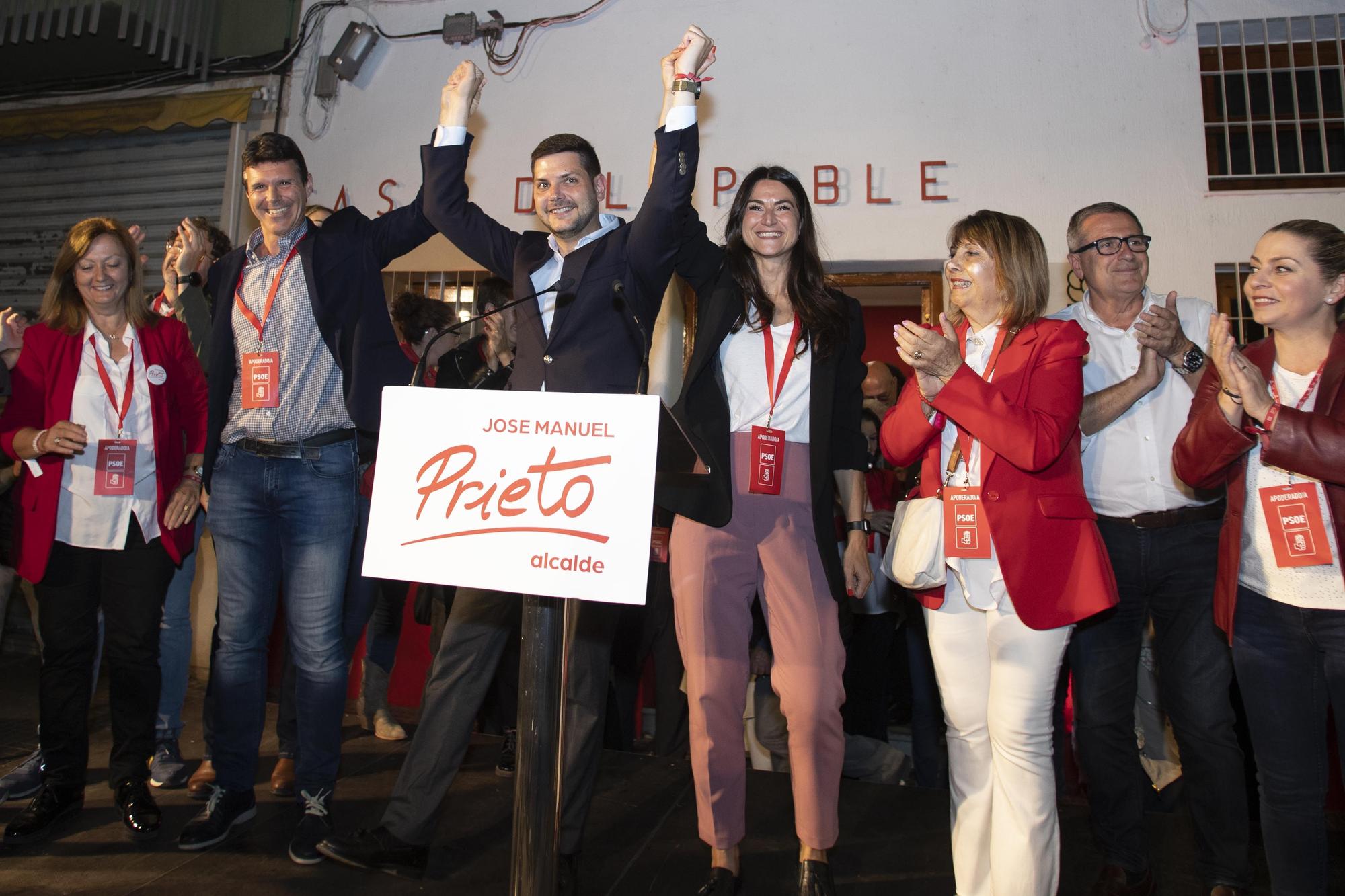 La celebración de la victoria del PSPV-PSOE de Gandia en la Casa del Poble