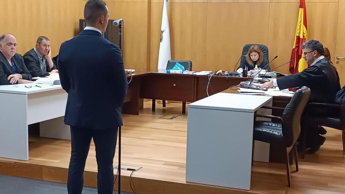 El fisioterapeuta acusado, durante su declaración en el juicio penal, este viernes. |  FdV