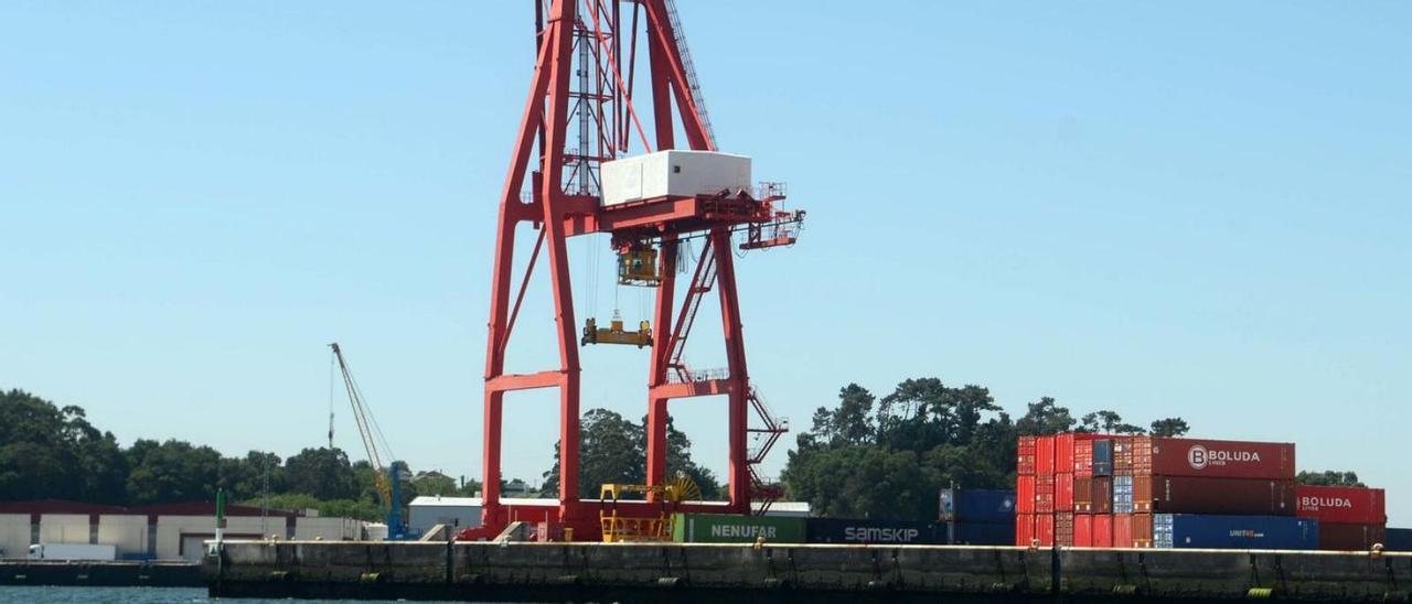 La terminal de contenedores del puerto de Vilagarcía.