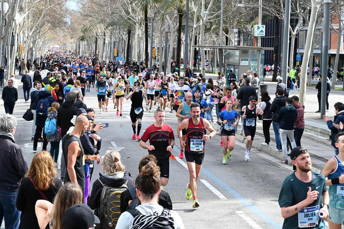 ¿Has participado en la Marató de Barcelona 2024? ¡Búscate en las fotos¡