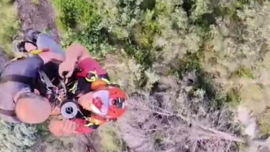 Hallan con vida a un anciano desaparecido en la Vall de Gallinera tras horas de intensa búsqueda