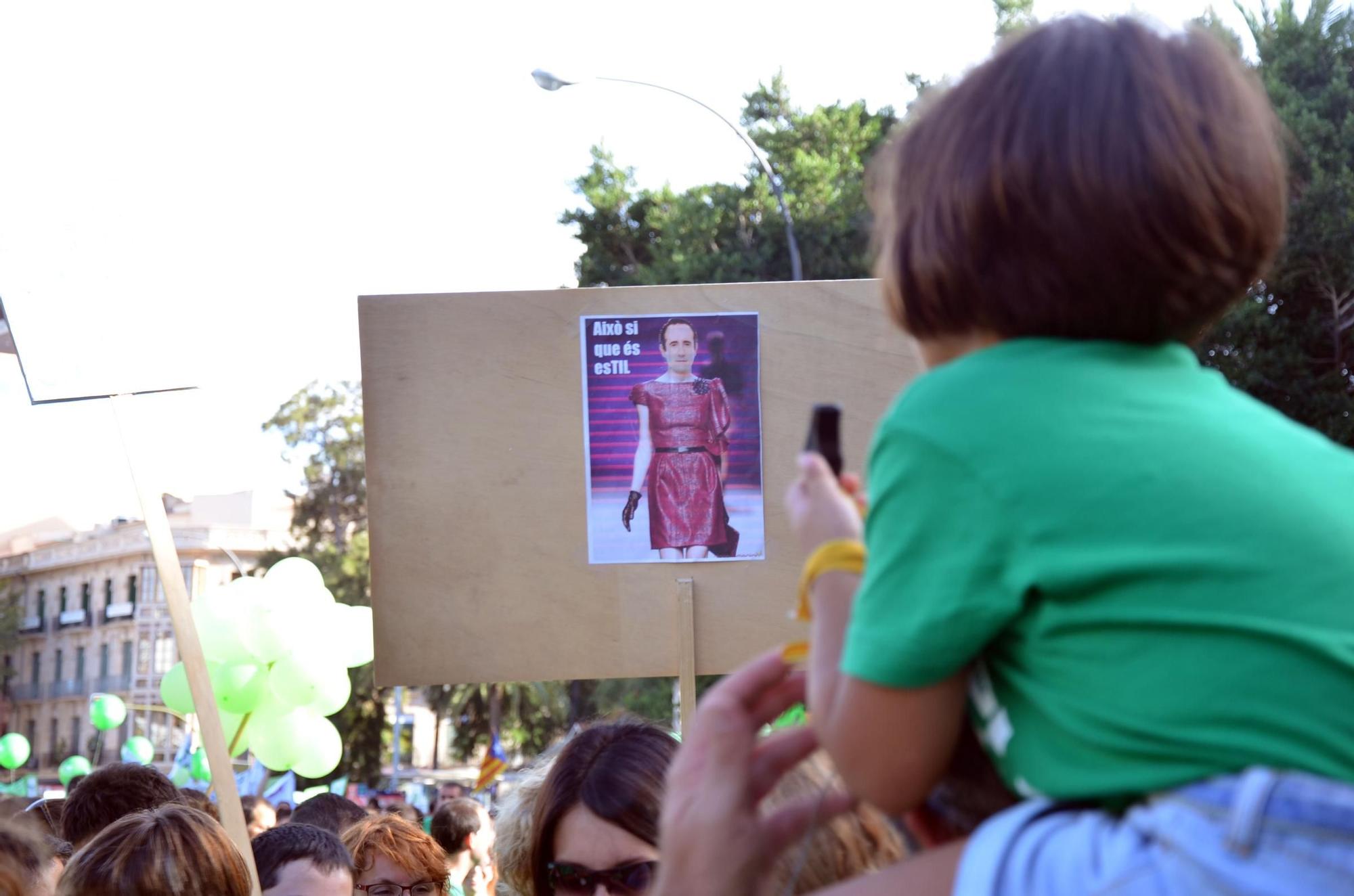 FOTOS | Se cumplen 10 años de la gran manifestcación contra el TIL en Palma