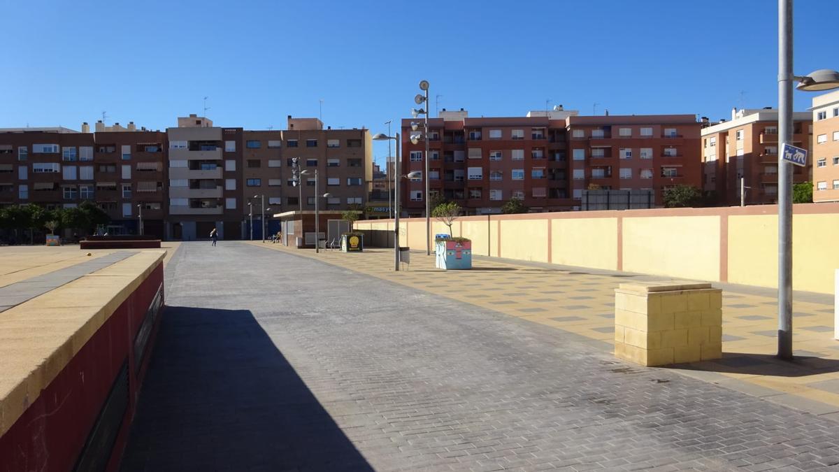 La plaza de la Ordana desde el escenario.