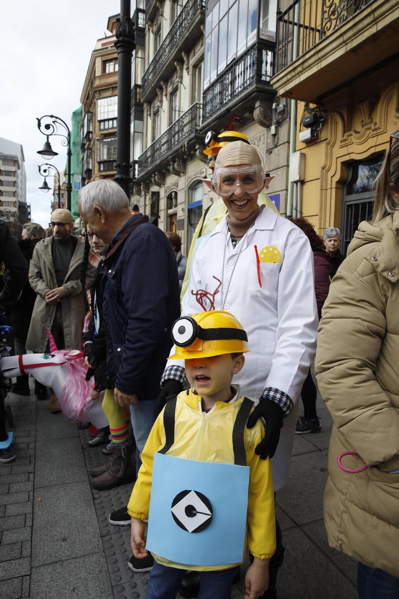 Así han disfrutado pequeños y mayores en el desfile infantil del Antroxu de Gijón (en imágenes)