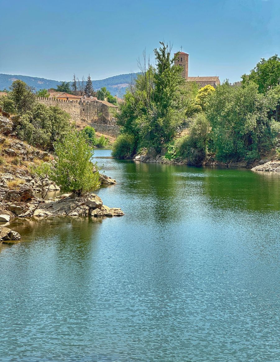 Buitrago del Lozoya es una de las joyas imprescindibles de Madrid.