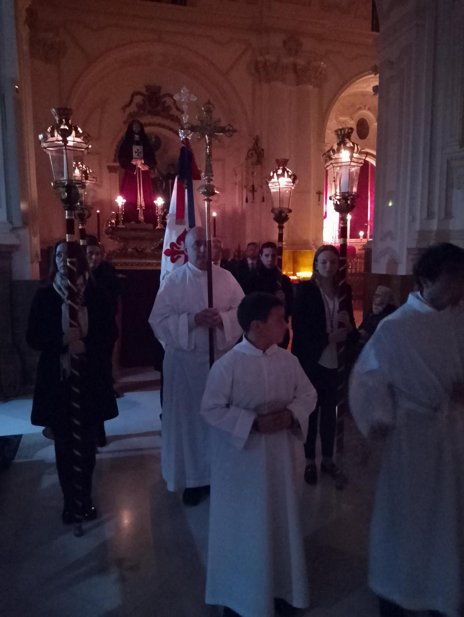 Vía crucis del Cristo de Medinaceli en la iglesia de Santiago