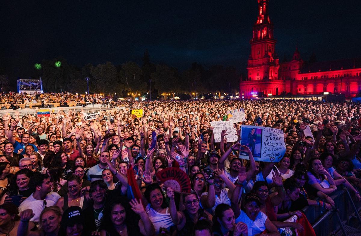 Vista de la Plaza de España durante el concierto de Chayanne.