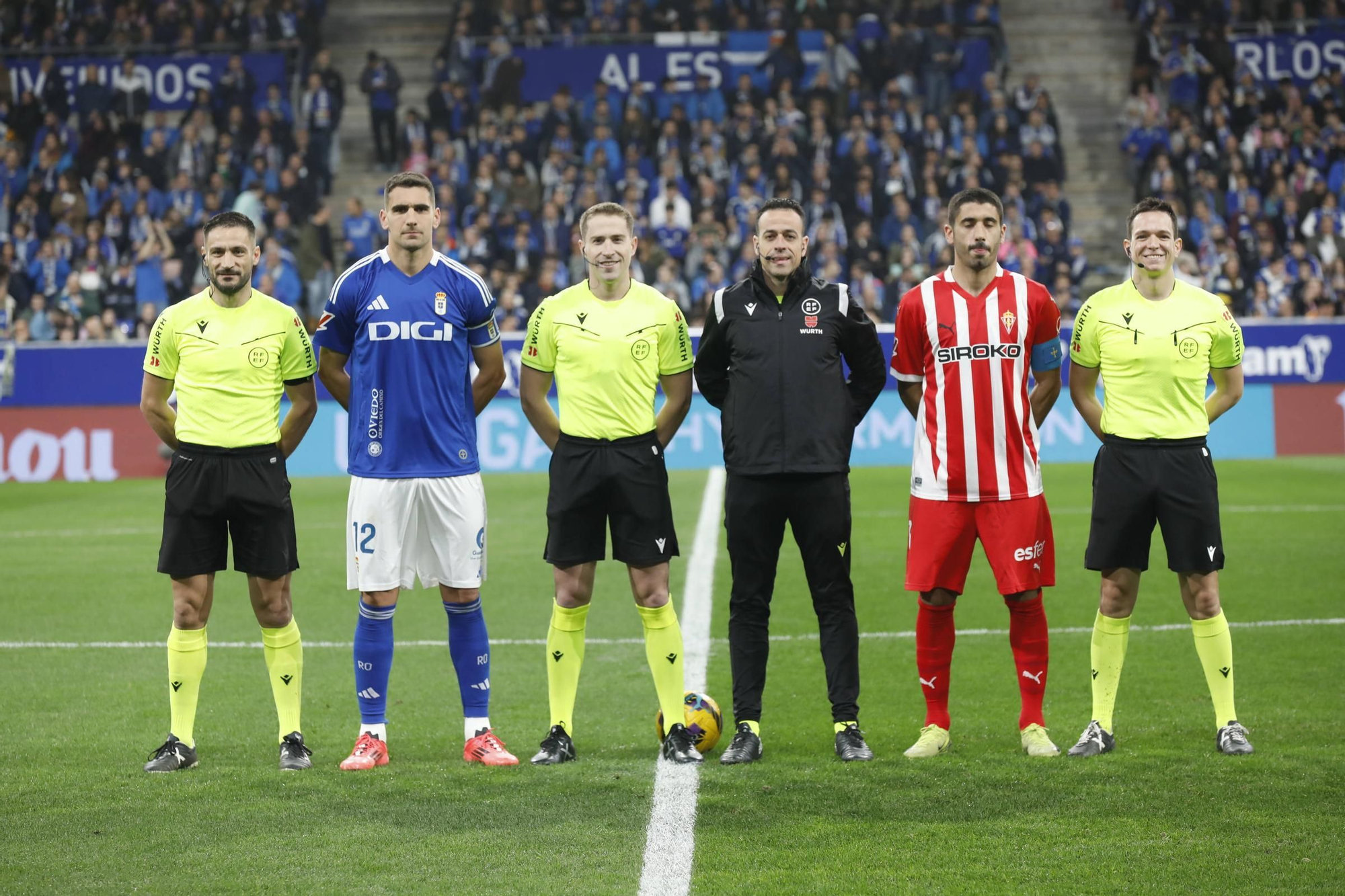 Así fue el derbi asturiano: todas las fotos del encuentro entre el Oviedo y el Sporting en el Tartiere