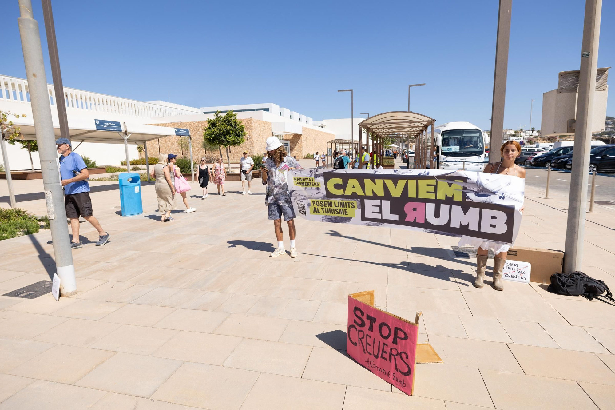 Galería: Portesta contra  los cruceros en Ibiza