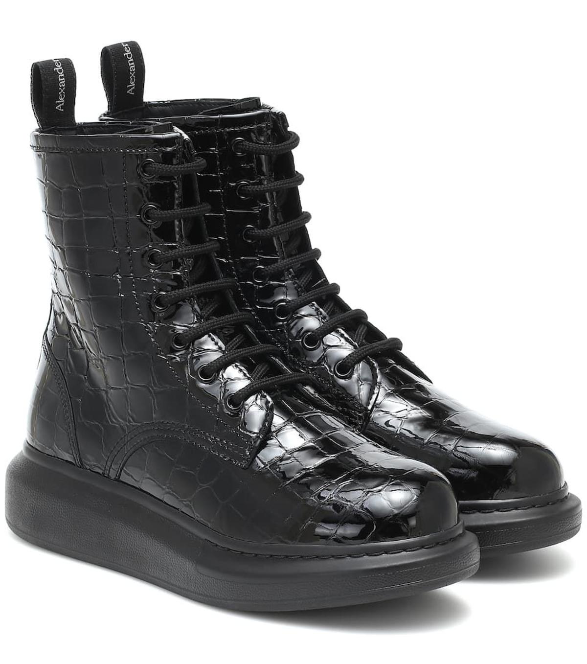 Botas de piel con cordones, de Alexander McQueen