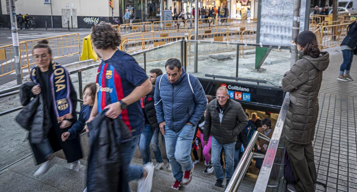 El Mundo Today | Agafar el metro mitja hora abans que jugui el Barça al Camp Nou, l’escape room definitiu El Mundo Today | Agafar el metro mitja hora abans que jugui el Barça al Camp Nou, l’escape room definitiu