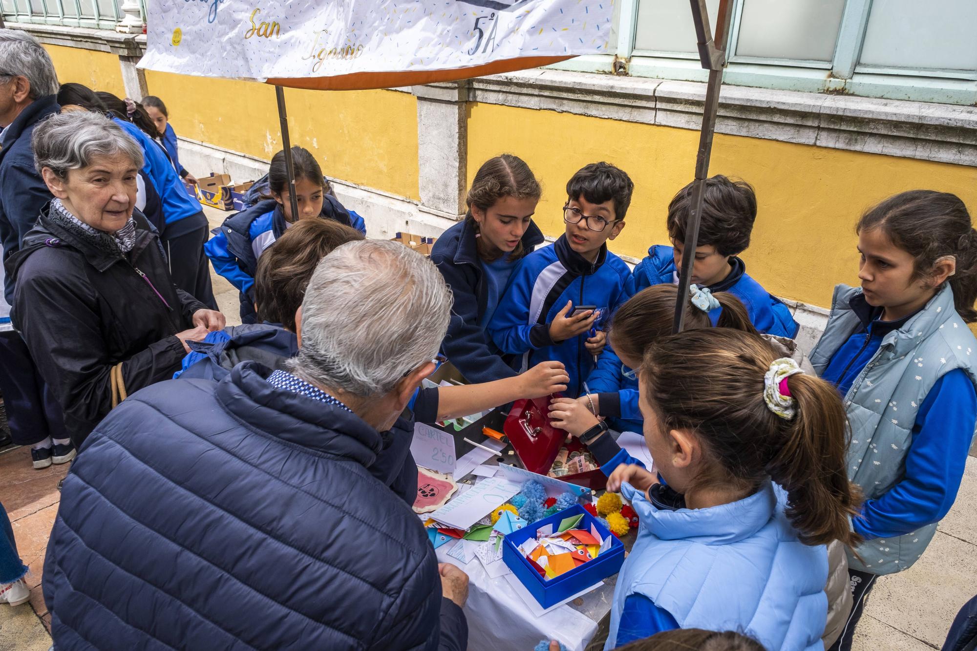 En imágenes: Mercados de Cooperativas y Asociaciones Educativas Asturianas en el Fontán