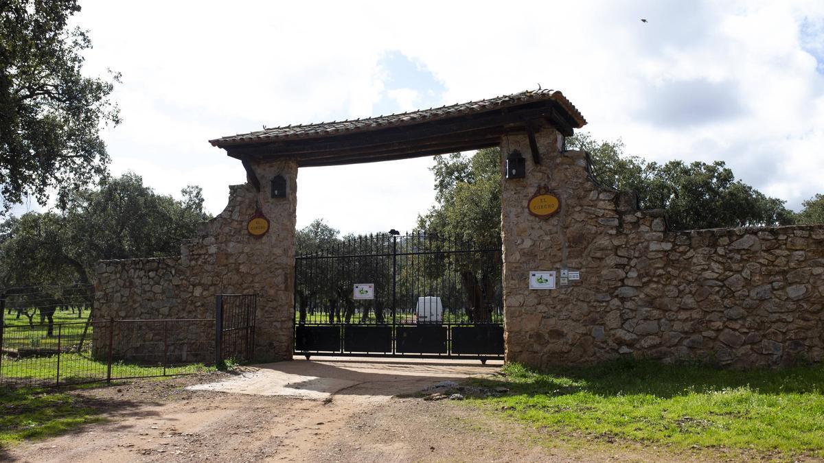 La finca ‘El Corcho’, relacionada con el ‘caso Koldo’, ubicada en el municipio extremeño de Salorino.
