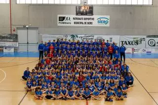 La presentación de los equipos del Siero Deportivo Balonmano, en imágenes