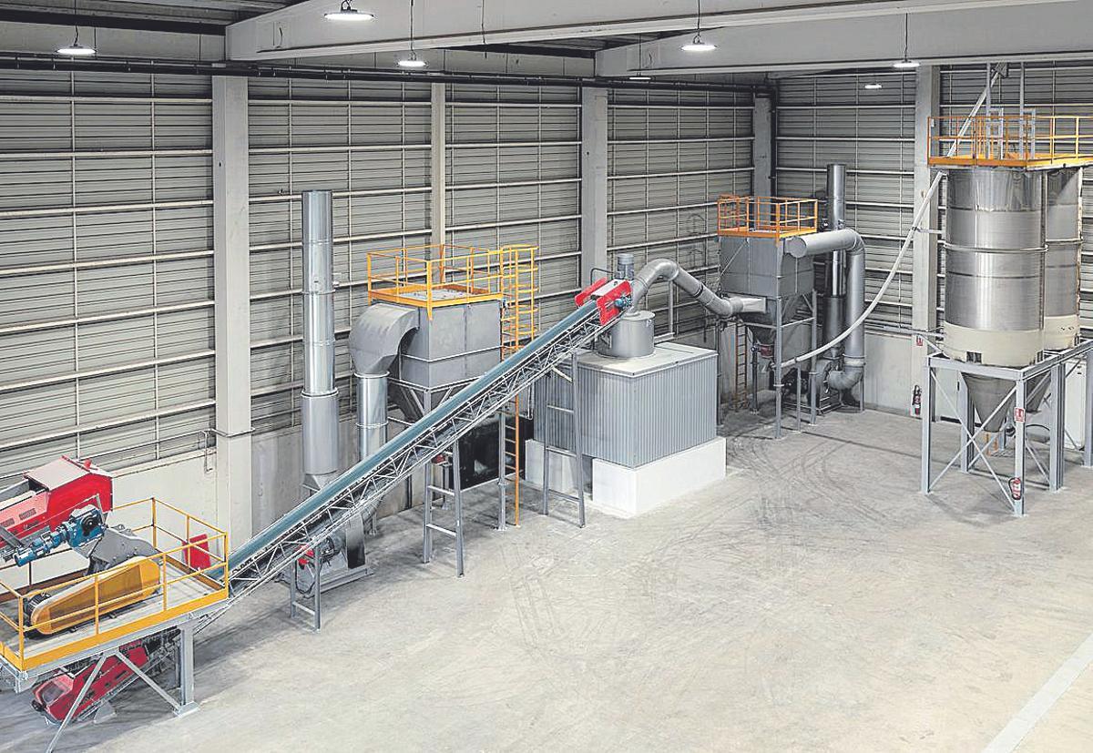 Granulation System cuenta con todos los equipos necesarios para la puesta en marcha de su propuesta de producción fabril de microgranulado.