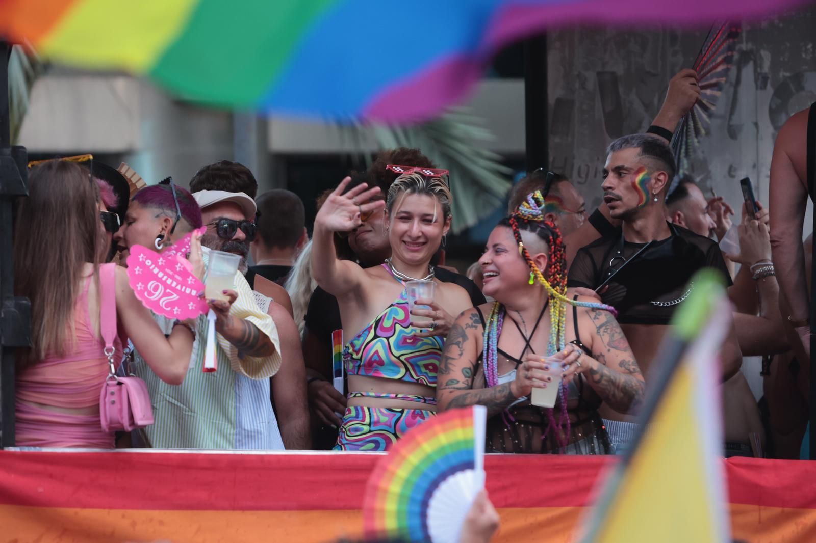 Así ha sido la manifestación LGTBI en Alicante