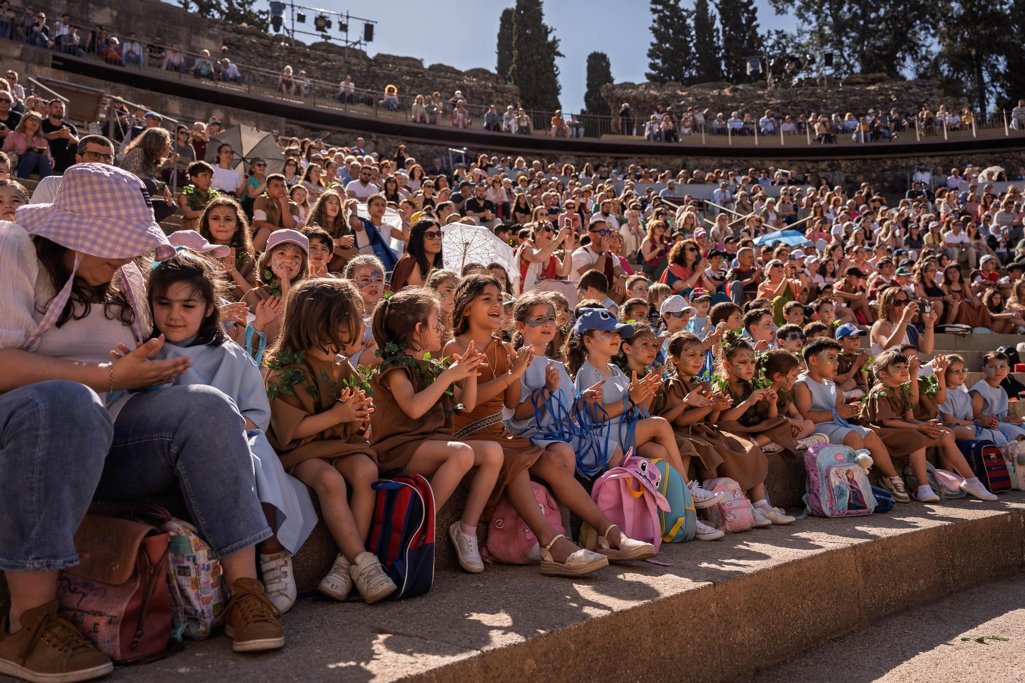 Fotogalería | Los escolares toman el Teatro Romano en Emerita Lvdica