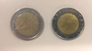Moneda falsa de dos euros (derecha).