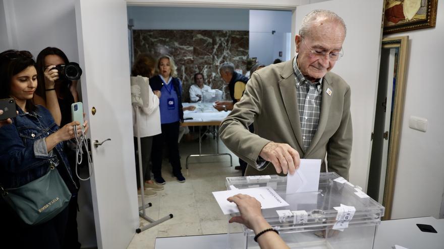 De la Torre vota y espera que el buen tiempo favorezca una alta participación