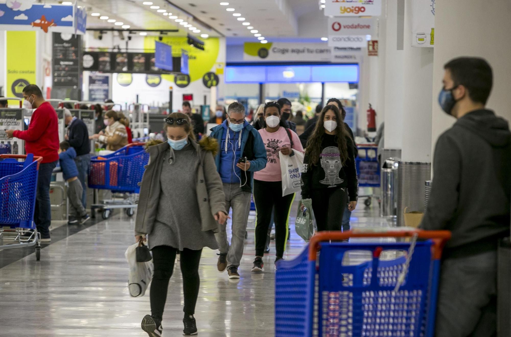 Así están los centros comerciales de Alicante este fin de semana