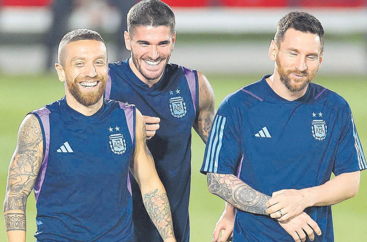 Papu Gómez, Rodrigo de Paul y Leo Messi.