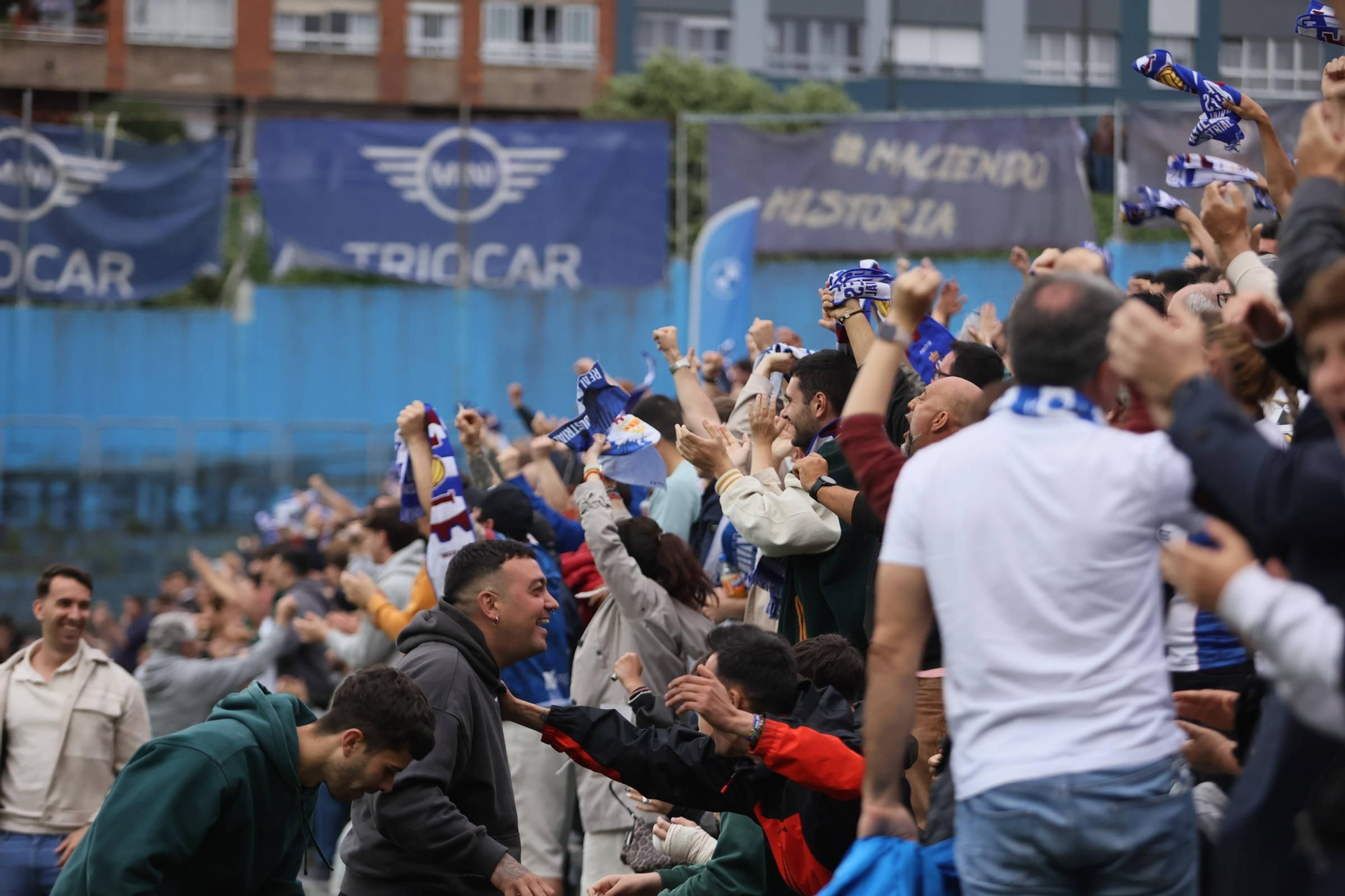 EN IMÁGENES: La final por el ascenso entre Avilés y Rayo Majadahonda vivida en el Suárez Puerta