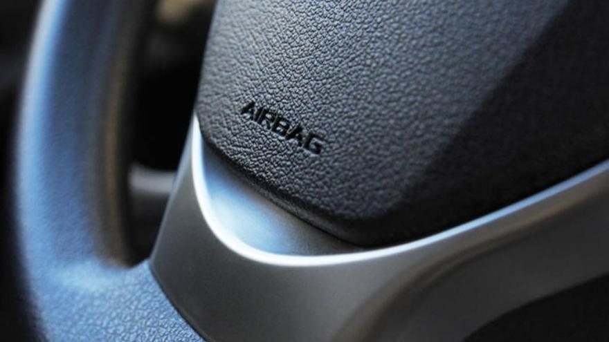 ¿Caducan los airbag del coche?