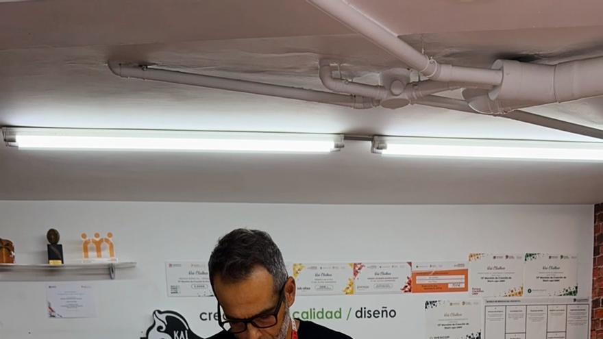 De cometa a chaqueta: la irresistible idea de un sastre ilicitano