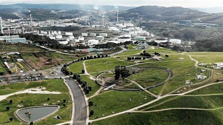 Zona canina circular en el parque de Bens.