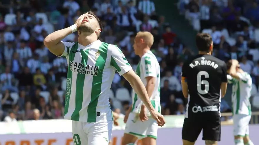 El Córdoba CF cae ante el Elche en El Arcángel