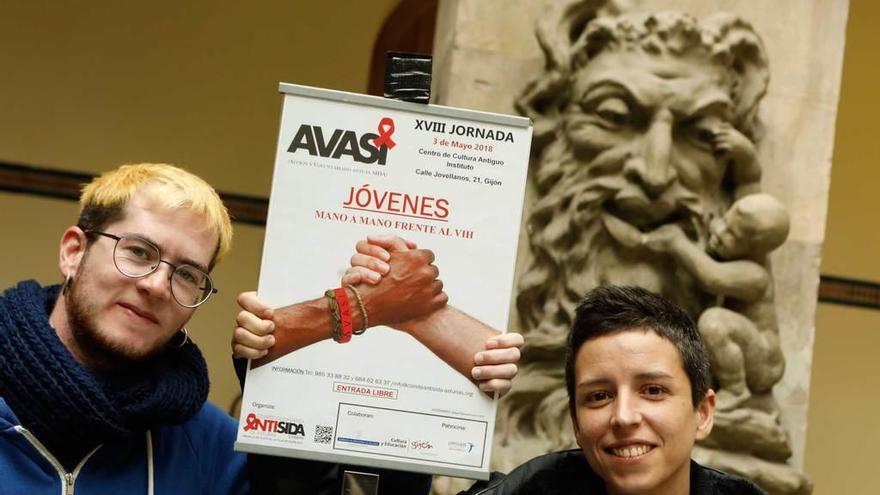 Teo Juventeny y Clara Martínez, ayer, en el Antiguo Instituto.