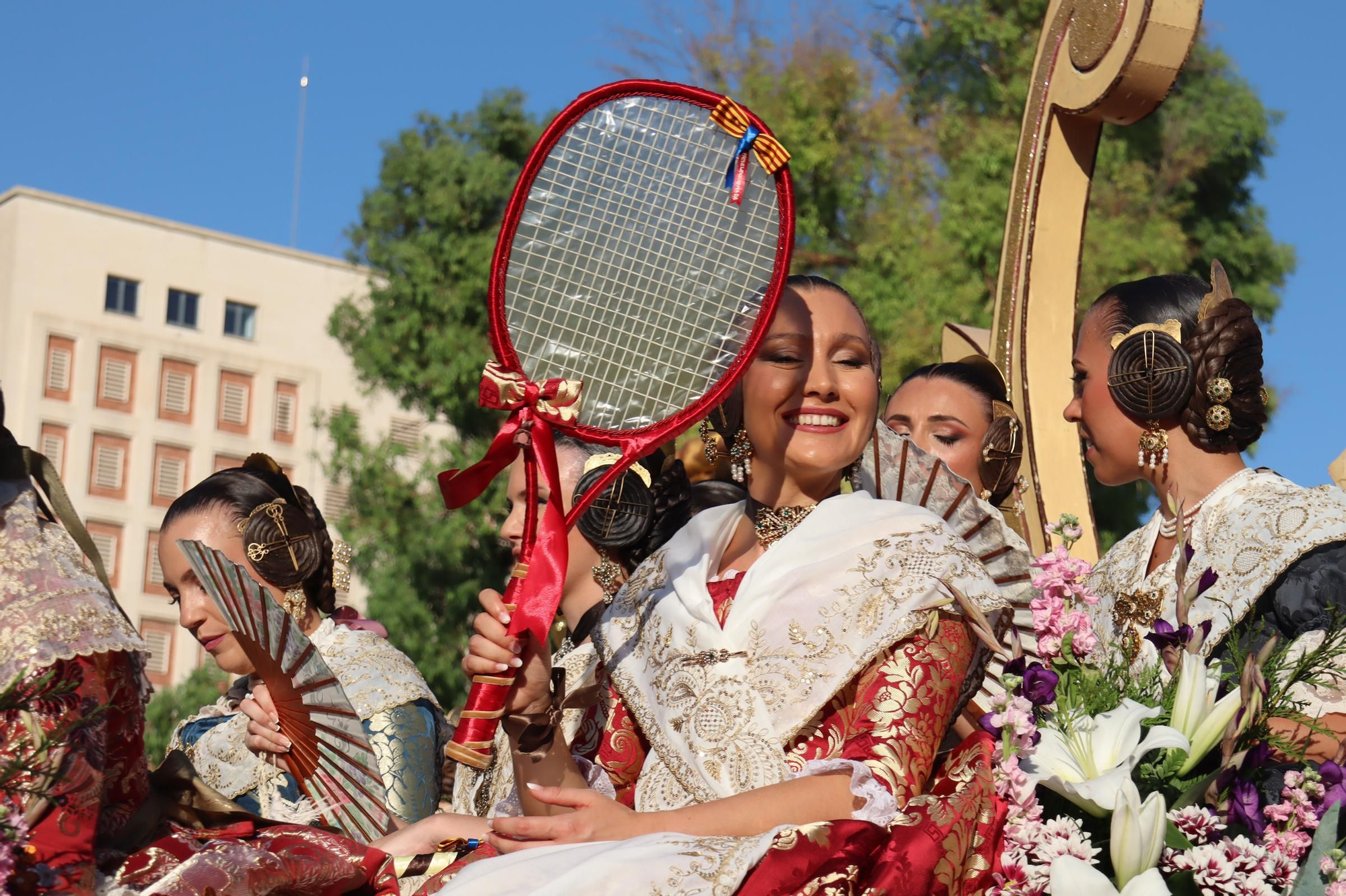 Las candidatas a Fallera Mayor de València 2026 se estrenan en la Batalla de Flores