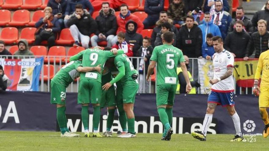 Un efectivo Elche vuelve a sonreír a costa del Rayo Majadahonda