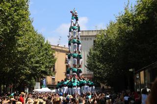 Mataró vuelve a vibrar con los castillos de nueve pisos en Les Santes