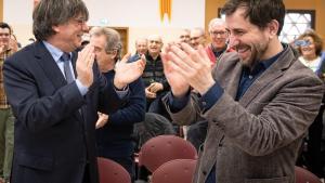 El presidente del Consell de la República, Carles Puigdemont, y el vicepresidente del Consell, Toni Comín, durante la constitución de la Asamblea Territorial de la organización