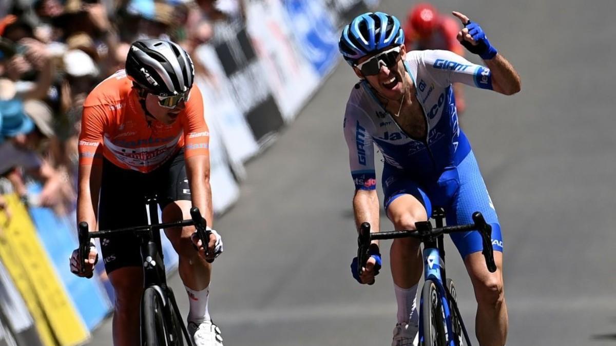 Simones Yates ganó la última etapa del Tour Down Under
