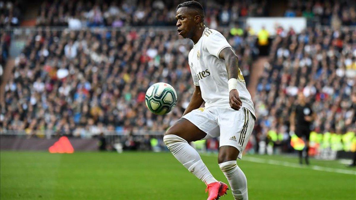 Vinicius salió en el segundo tiempo y revolucionó el derbi