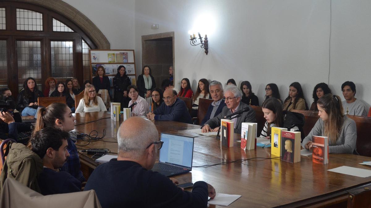 Lectura do fallo do xurado na vixésimo sétima edición do Premio San Clemente de Novela, no IESRosalía de Castro