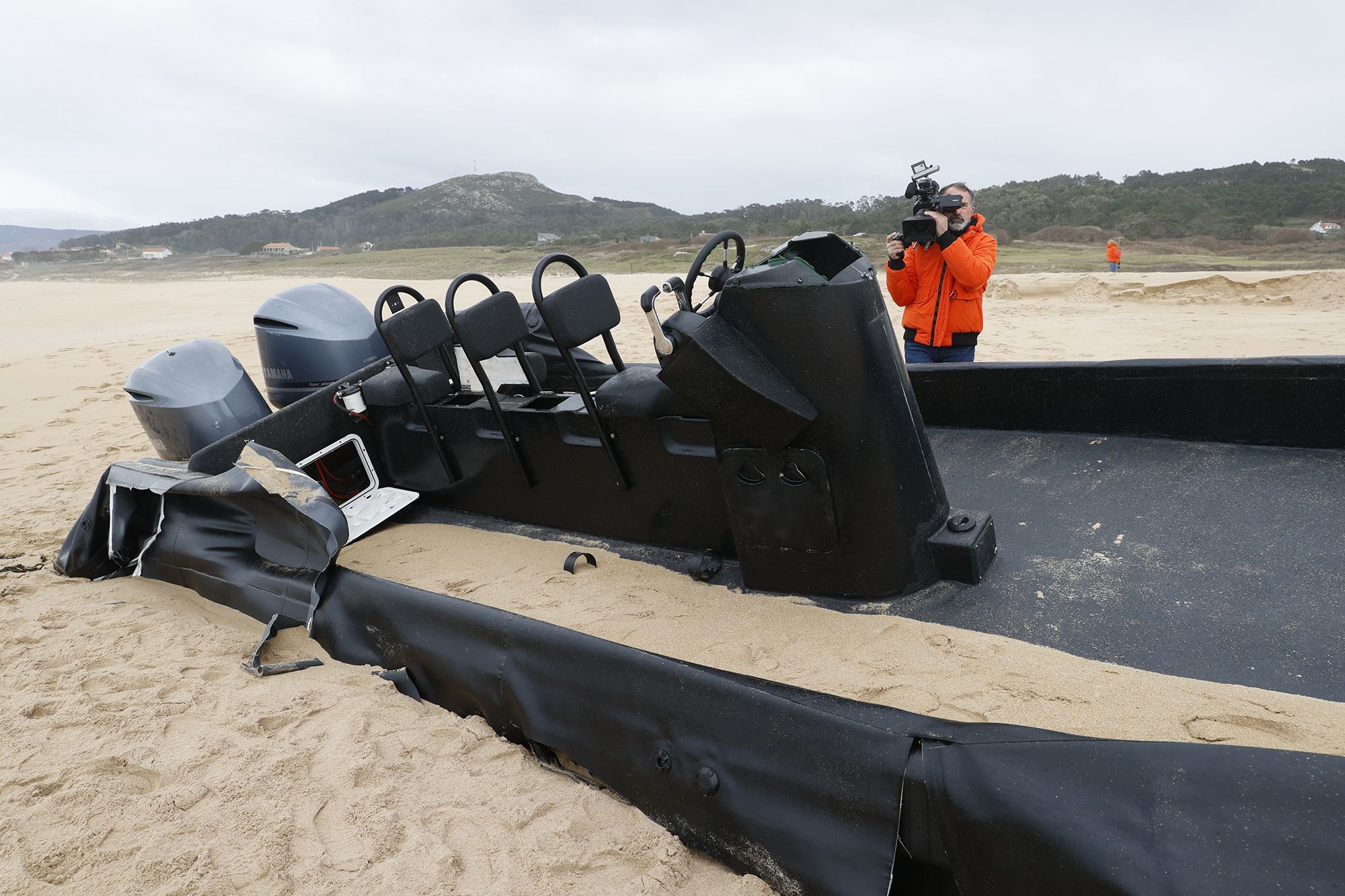 Planeadoras abandonadas en playas del Barbanza