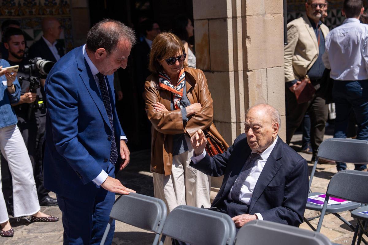 Acto de firma del Pacte Nacional per la Llengua