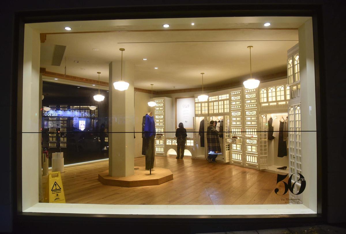 La primera tienda de Zara en Juan Flórez da su adiós definitivo