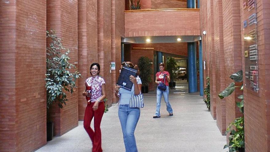 Más de 90 proyectos se presentan para reactivar la universidad popular de Mérida