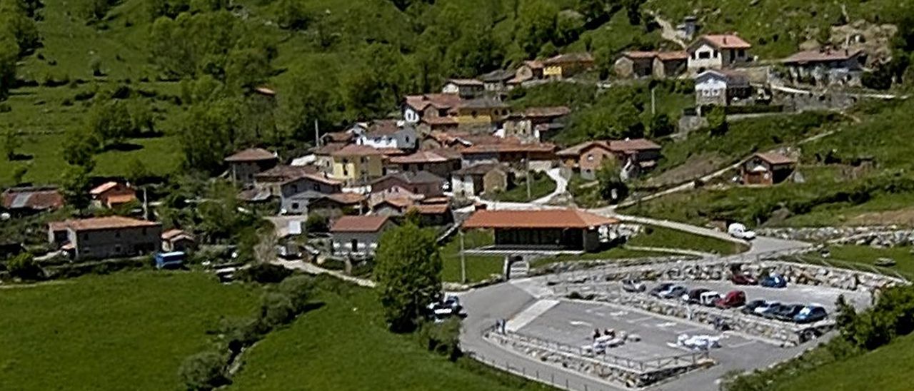 El pueblo de Tuiza, en el parque natural.